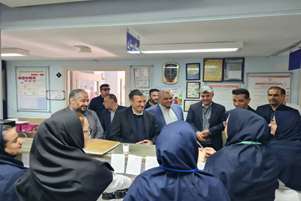 معاون توسعه مدیریت و منابع دانشگاه علوم پزشکی شیراز از بیمارستان حضرت ولی‌عصر (عج) کازرون با هدف توسعه زیرساخت‌های حوزه سلامت بازدید کرد